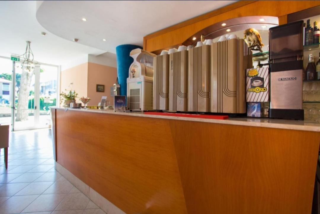 Hotel Villa Vera Rimini Luaran gambar