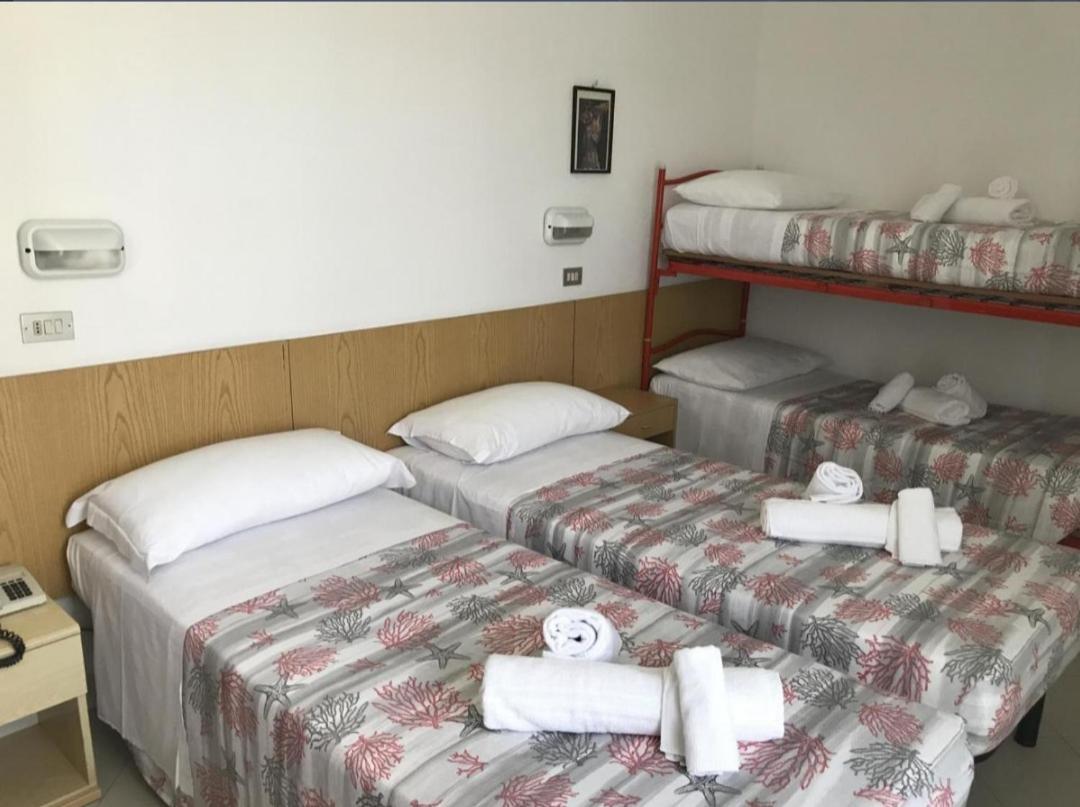 Hotel Villa Vera Rimini Luaran gambar