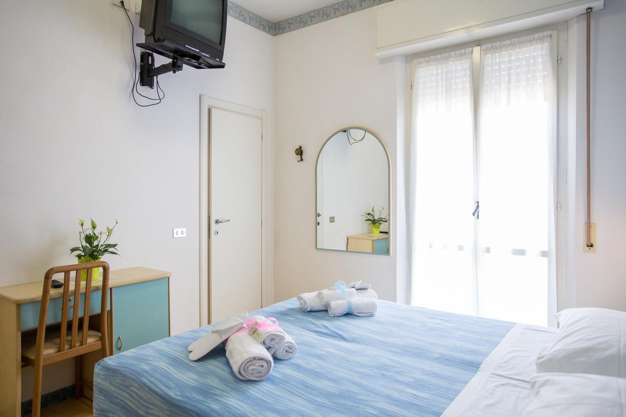 Hotel Villa Vera Rimini Luaran gambar