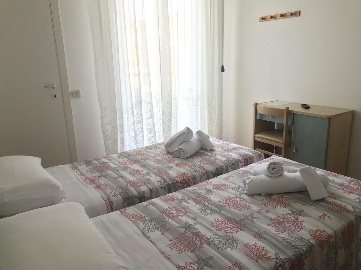 Hotel Villa Vera Rimini Luaran gambar